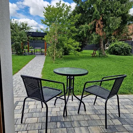 Apartamenty-dom Pod Sosna Lägenhet Gniezno