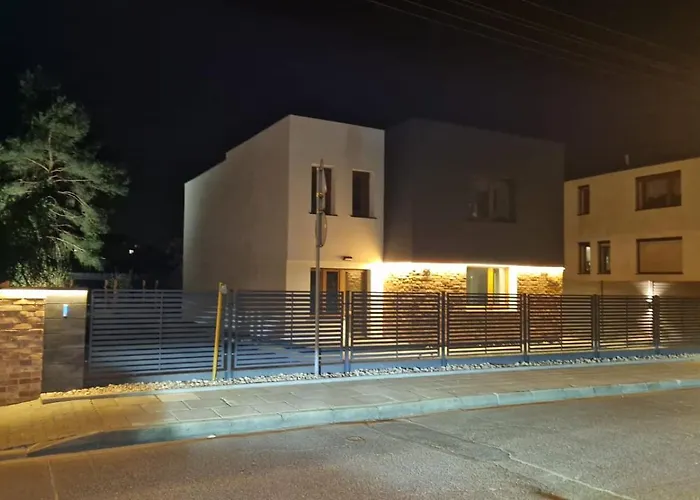 アパート Apartamenty-dom Pod Sosna グニェズノ